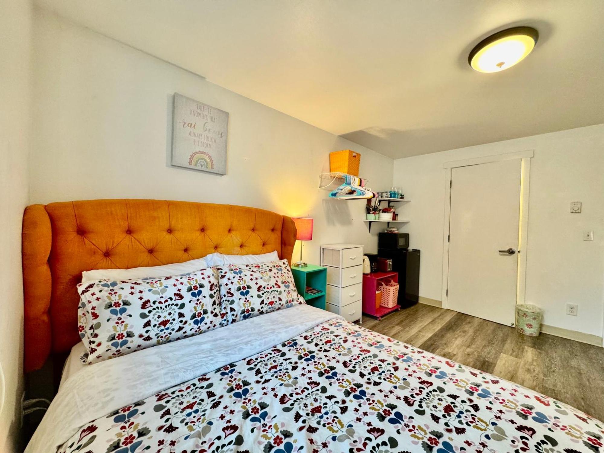 Micro Studio Apartment In University District- 10 Mins Walk To University Of Wa ซีแอตเทิล ภายนอก รูปภาพ