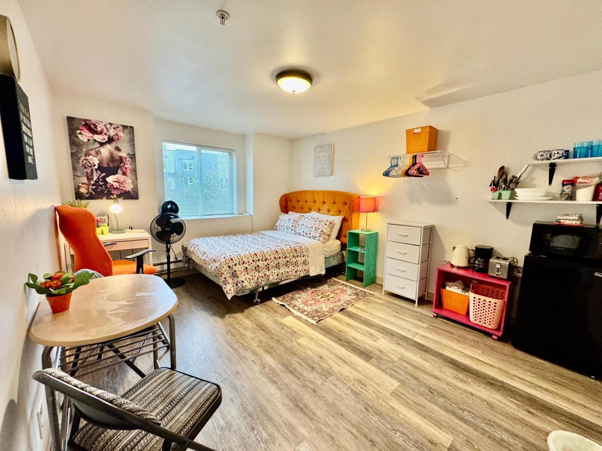 Micro Studio Apartment In University District- 10 Mins Walk To University Of Wa ซีแอตเทิล ภายนอก รูปภาพ